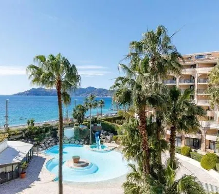 Front - Beautiful View *